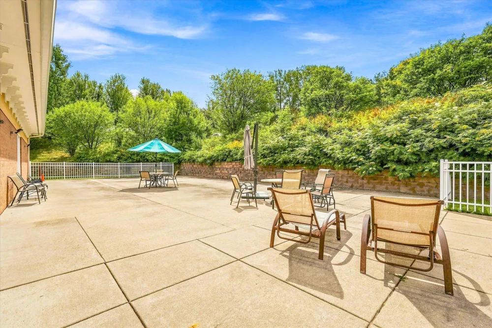 15001 Burnhaven Drive #207 Burnsville, MN 55306