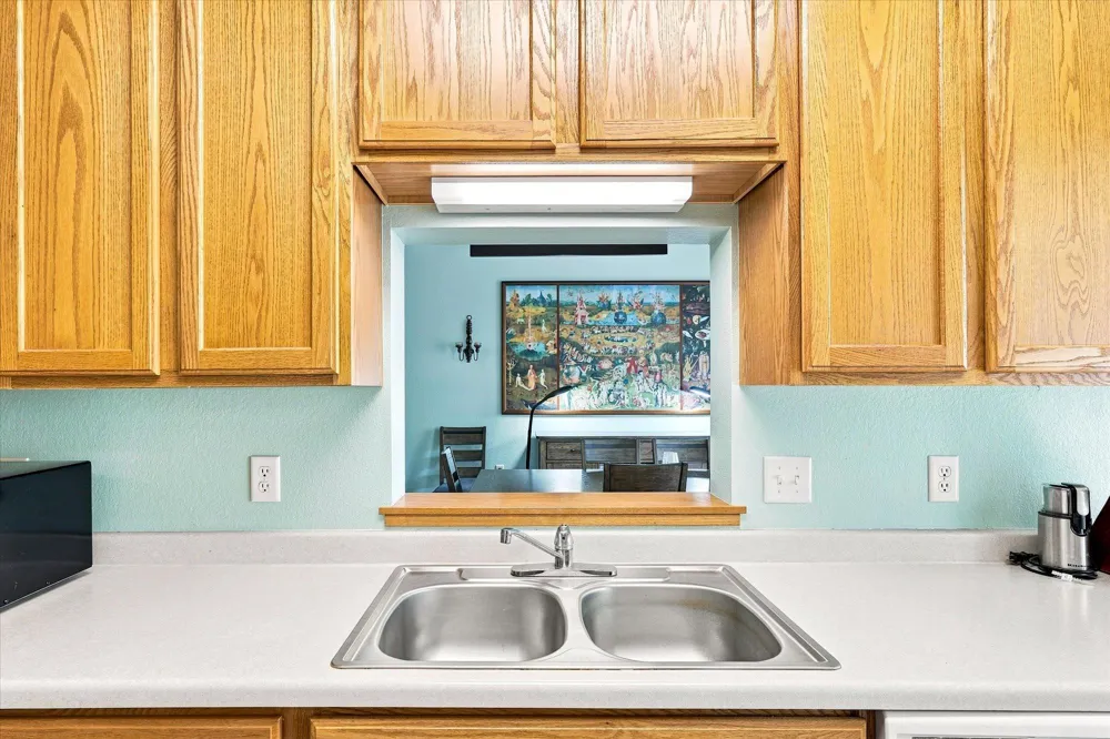 15001 Burnhaven Drive #207 Burnsville, MN 55306