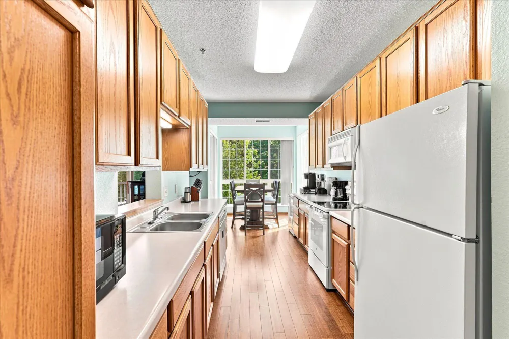 15001 Burnhaven Drive #207 Burnsville, MN 55306