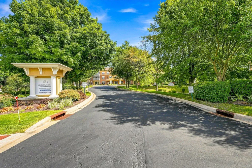 15001 Burnhaven Drive #207 Burnsville, MN 55306
