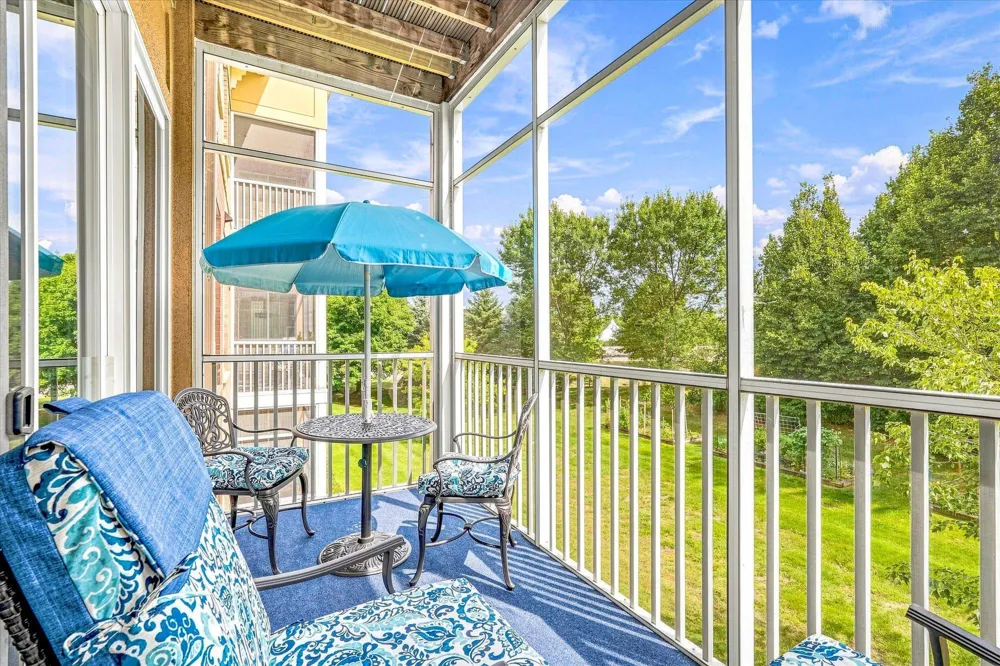 15001 Burnhaven Drive #207 Burnsville, MN 55306