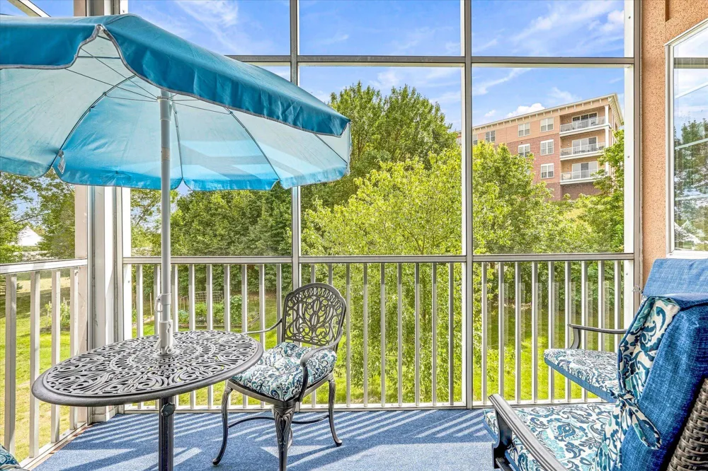 15001 Burnhaven Drive #207 Burnsville, MN 55306