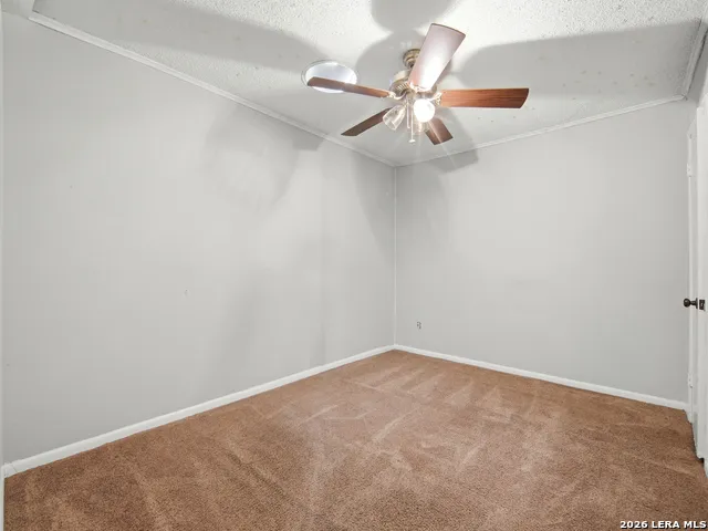 305 TOEPPERWEIN RD Converse, TX 78109