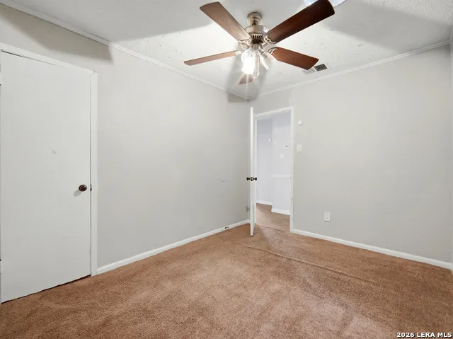 305 TOEPPERWEIN RD Converse, TX 78109