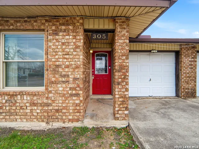305 TOEPPERWEIN RD Converse, TX 78109