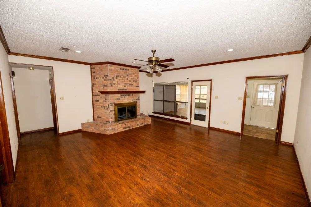 104 Cedar Springs Boulevard Sulphur Springs, TX 75482