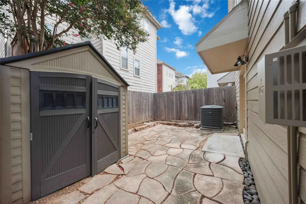 5214 Gibson Street Houston, TX 77007