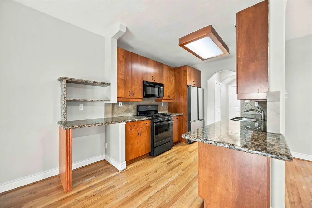 5214 Gibson Street Houston, TX 77007