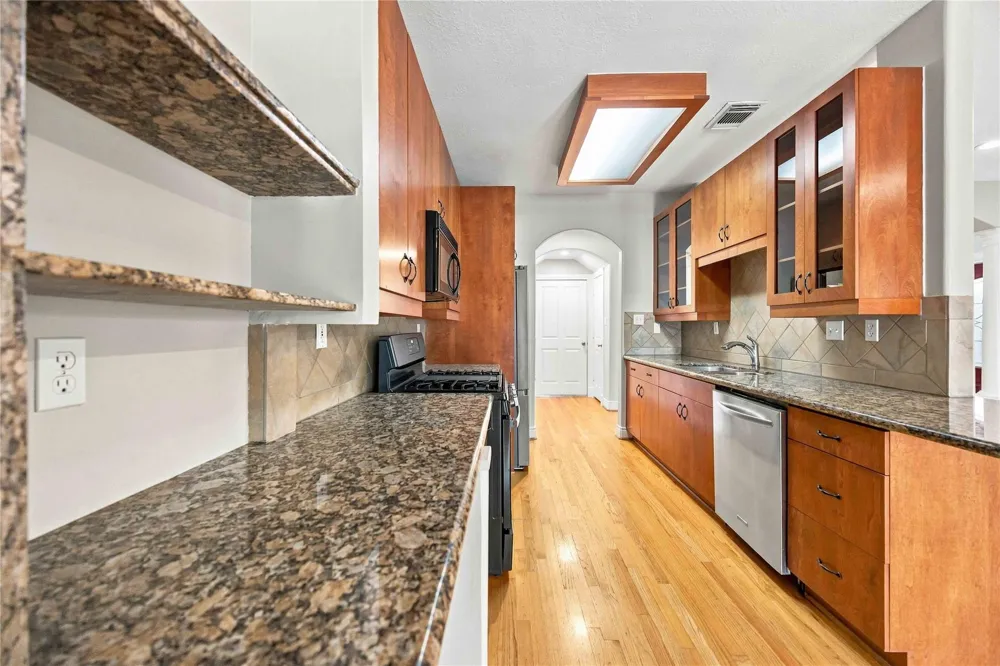 5214 Gibson Street Houston, TX 77007