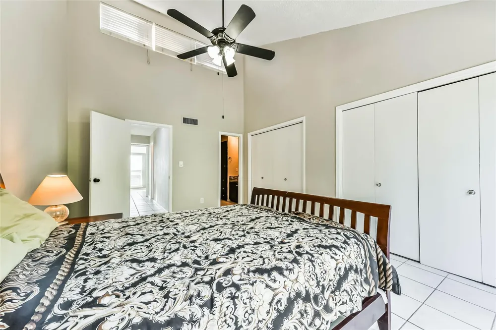 68 Chervil Common Lake Jackson, TX 77566