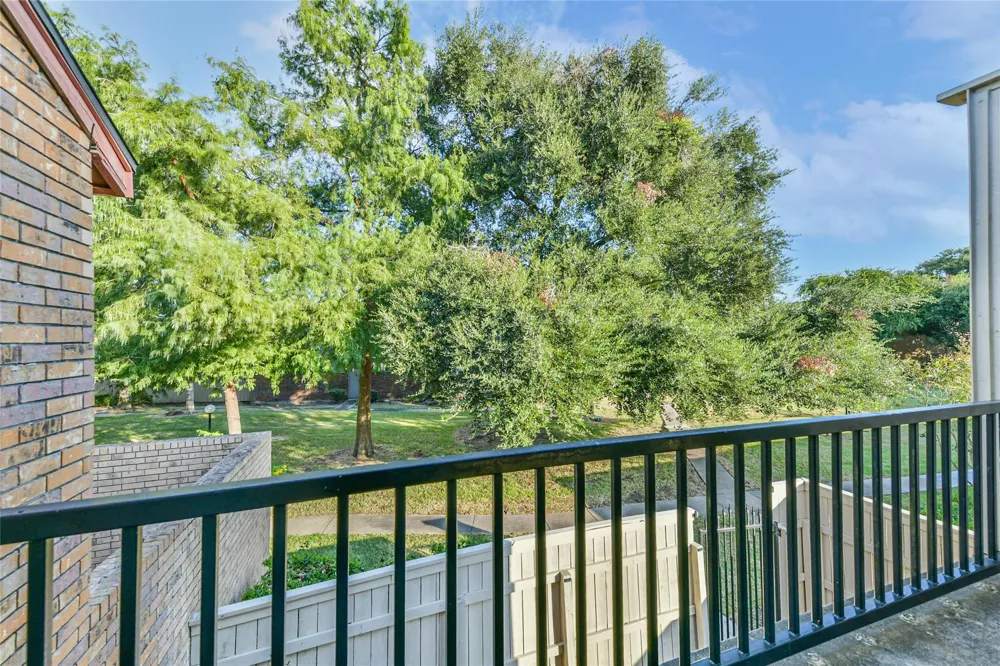 68 Chervil Common Lake Jackson, TX 77566