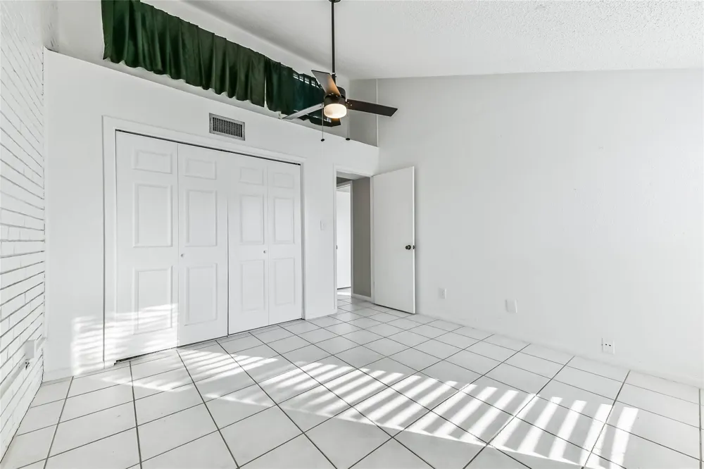68 Chervil Common Lake Jackson, TX 77566