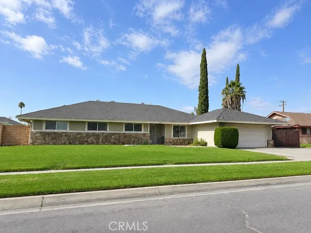 1570 Pine Rialto, CA 92376