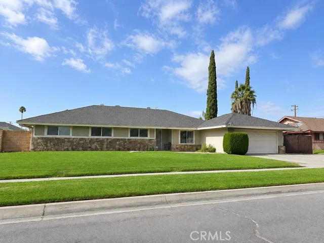1570 Pine Rialto, CA 92376
