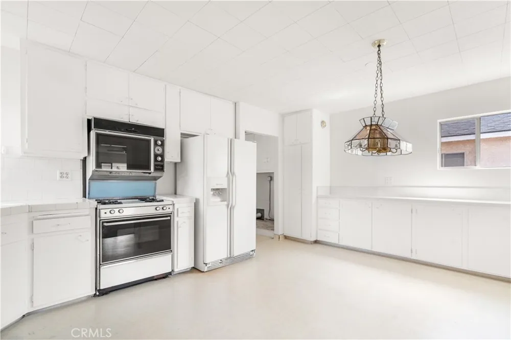 15616 Cerise Avenue Gardena, CA 90249