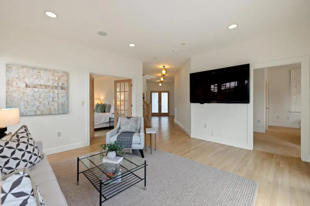 2 Alameda Avenue Half Moon Bay, CA 94019