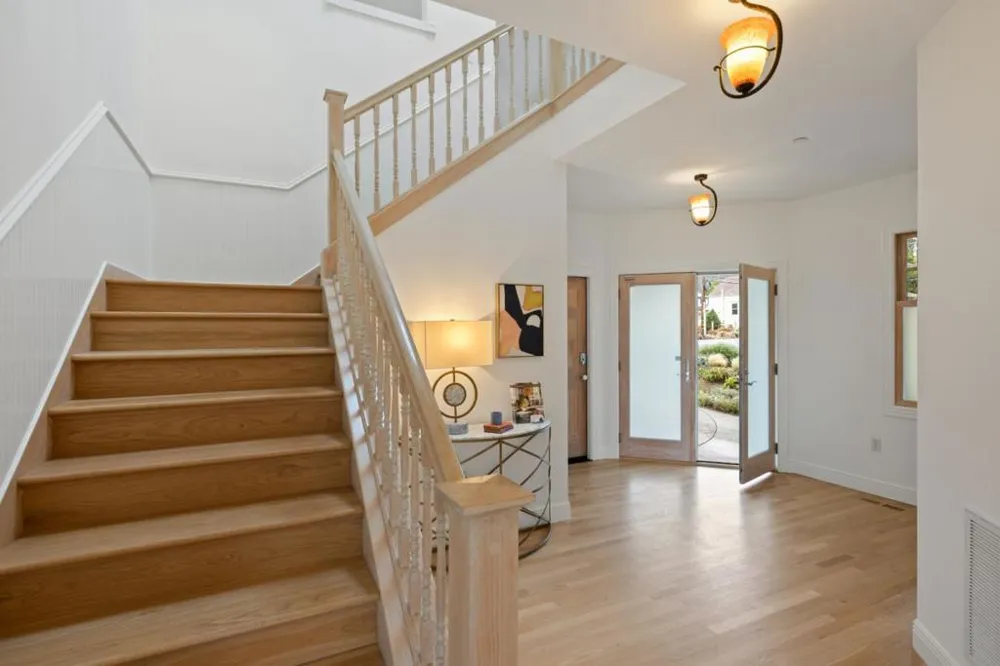 2 Alameda Avenue Half Moon Bay, CA 94019