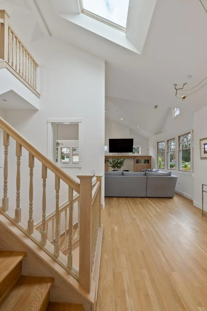 2 Alameda Avenue Half Moon Bay, CA 94019