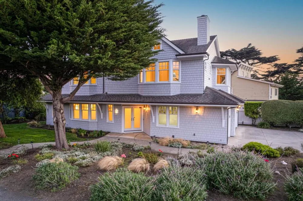 2 Alameda Avenue Half Moon Bay, CA 94019
