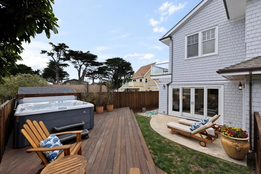 2 Alameda Avenue Half Moon Bay, CA 94019