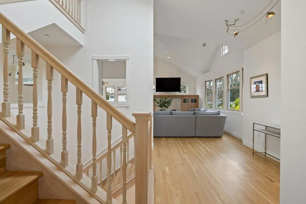 2 Alameda Avenue Half Moon Bay, CA 94019