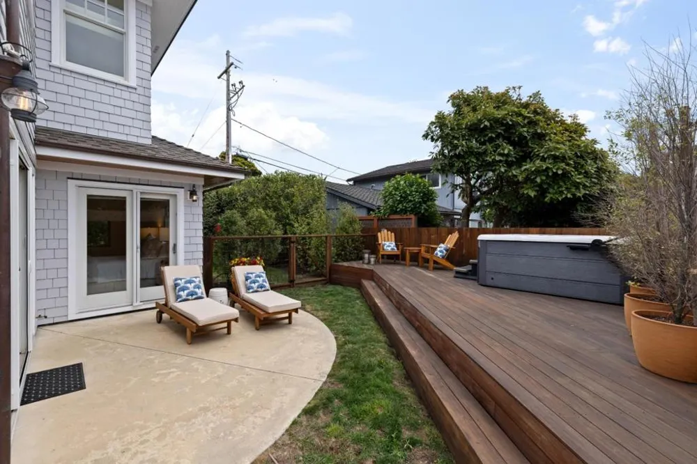 2 Alameda Avenue Half Moon Bay, CA 94019