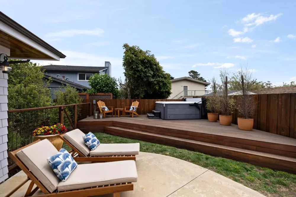 2 Alameda Avenue Half Moon Bay, CA 94019