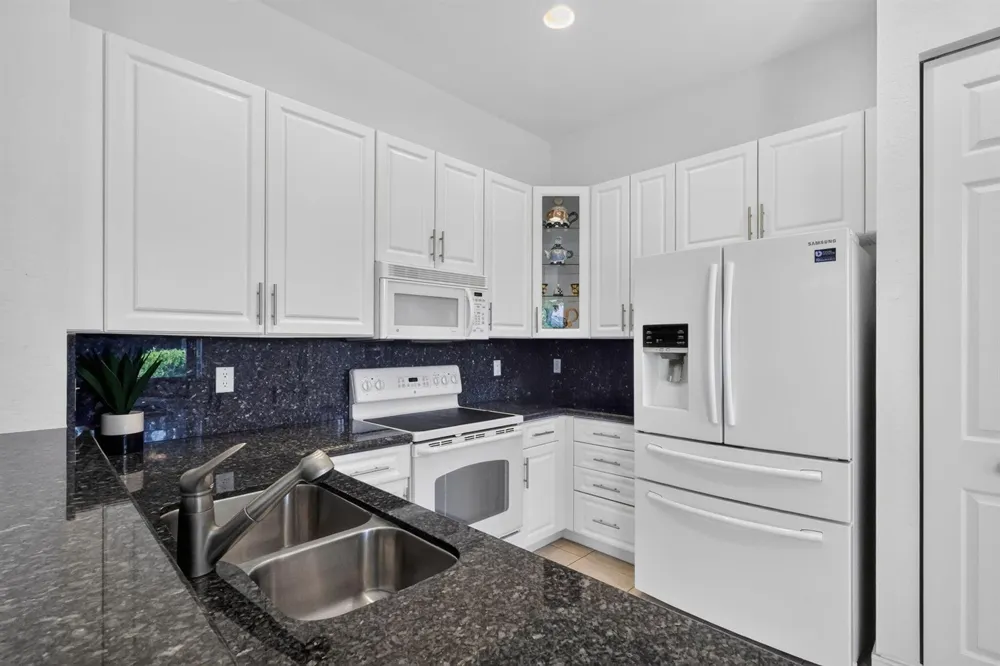 6602 CAMARILLO TERRACE LANE Delray Beach, FL 33446