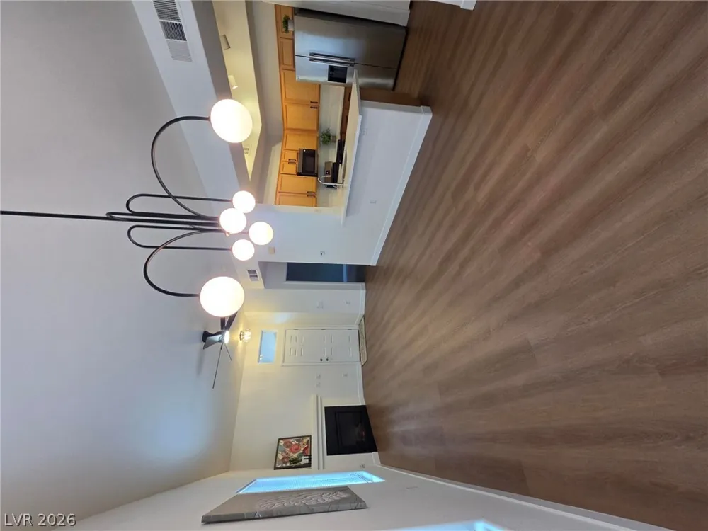 2305 W Horizon Ridge Parkway #814 Henderson, NV 89052