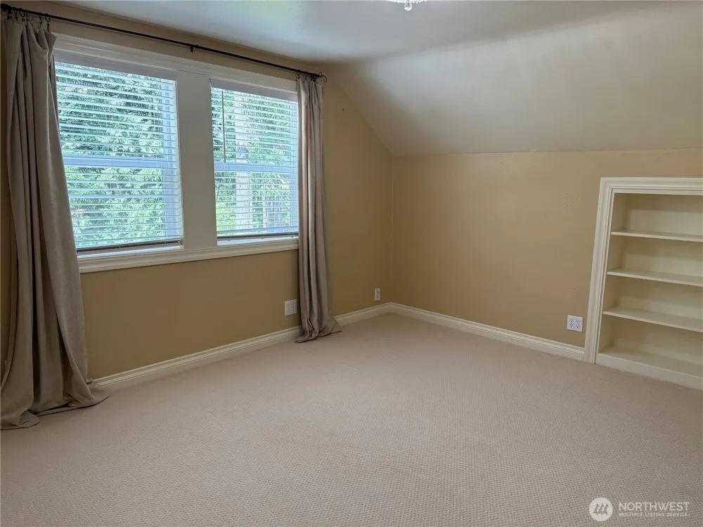 215 Walnut Acres Road Kelso, WA 98626