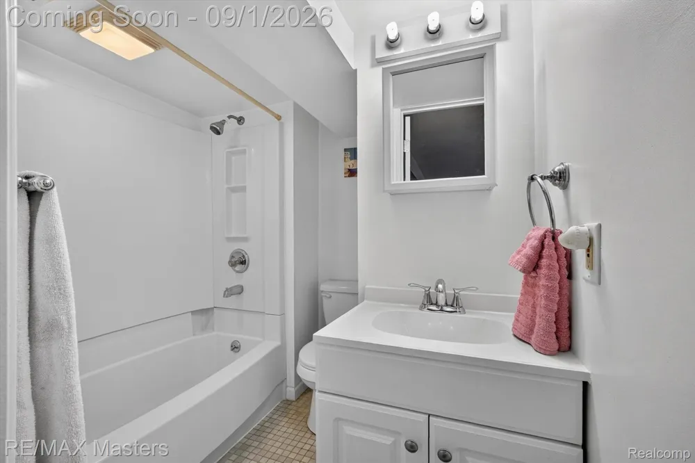 2935 Monroe Street Frenchtown Township, MI 48162