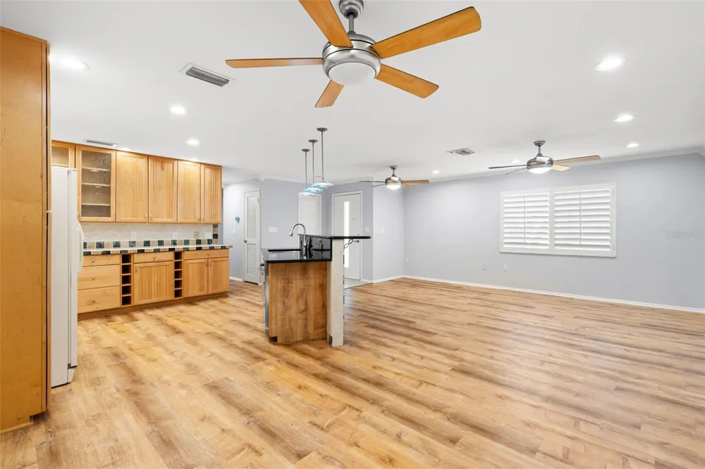 631 FAIRMONT AVENUE #C Safety Harbor, FL 34695