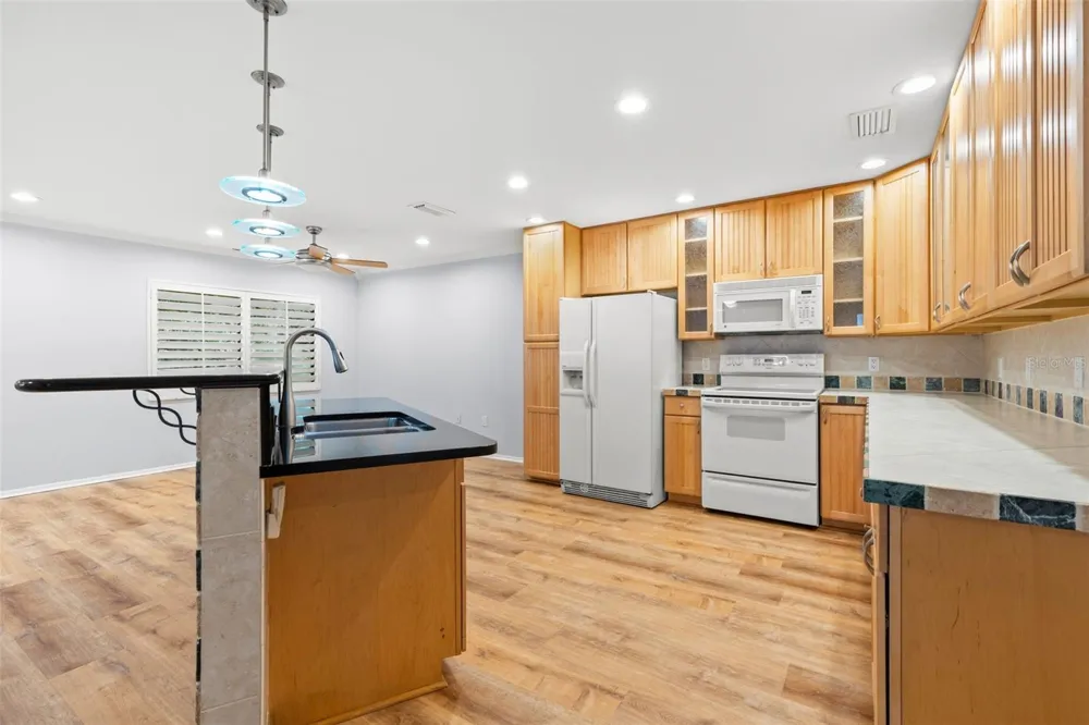 631 FAIRMONT AVENUE #C Safety Harbor, FL 34695