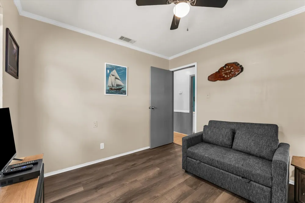 261 Oakview Circle Waco, TX 76705