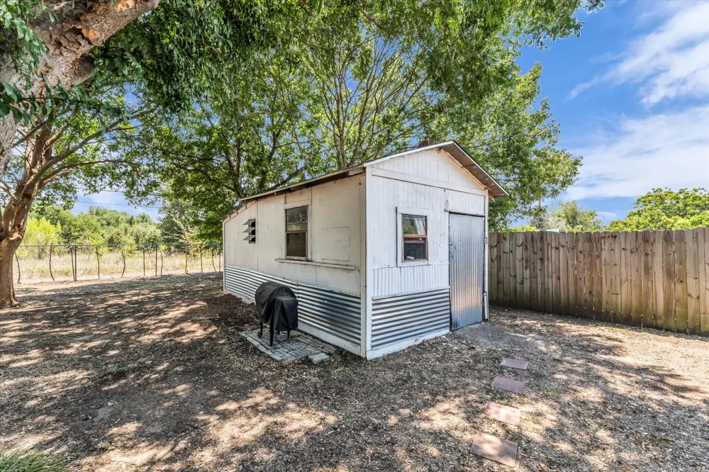 261 Oakview Circle Waco, TX 76705