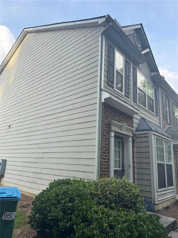 950 Redwood Drive Norcross, GA 30093