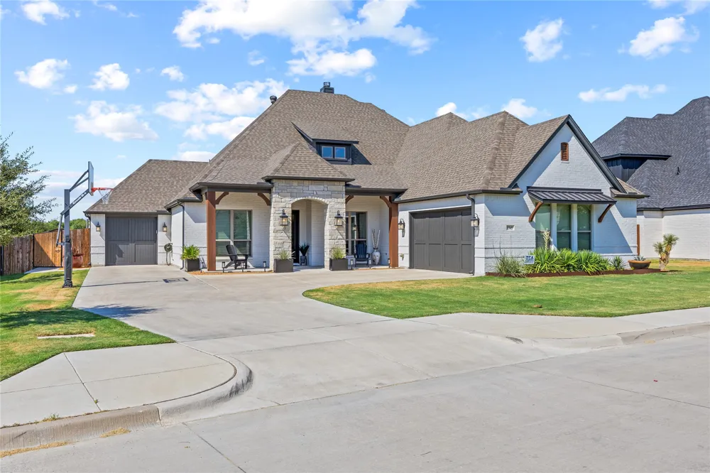 1345 Crown Valley Drive Weatherford, TX 76087