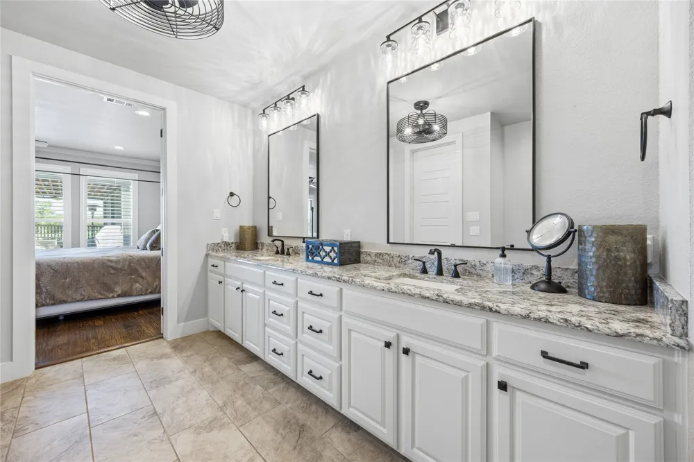 1345 Crown Valley Drive Weatherford, TX 76087