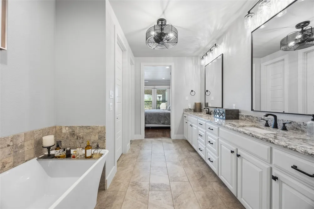 1345 Crown Valley Drive Weatherford, TX 76087