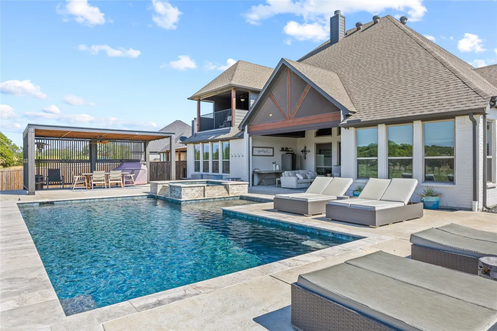 1345 Crown Valley Drive Weatherford, TX 76087