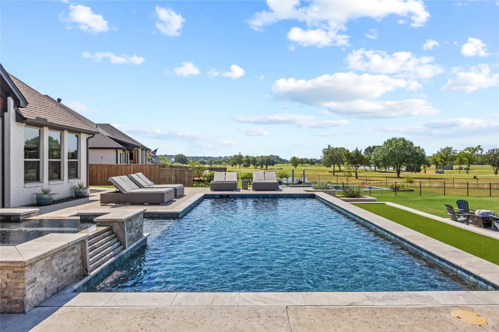 1345 Crown Valley Drive Weatherford, TX 76087