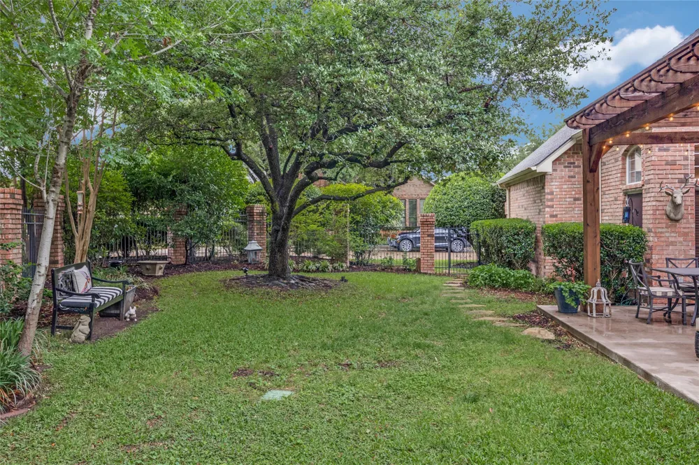5604 Encore Drive Dallas, TX 75240