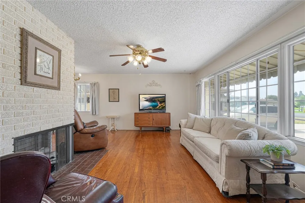 9319 Cecilia Downey, CA 90241