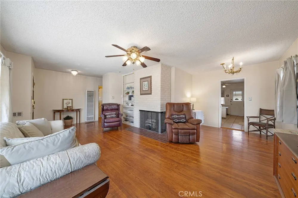 9319 Cecilia Downey, CA 90241