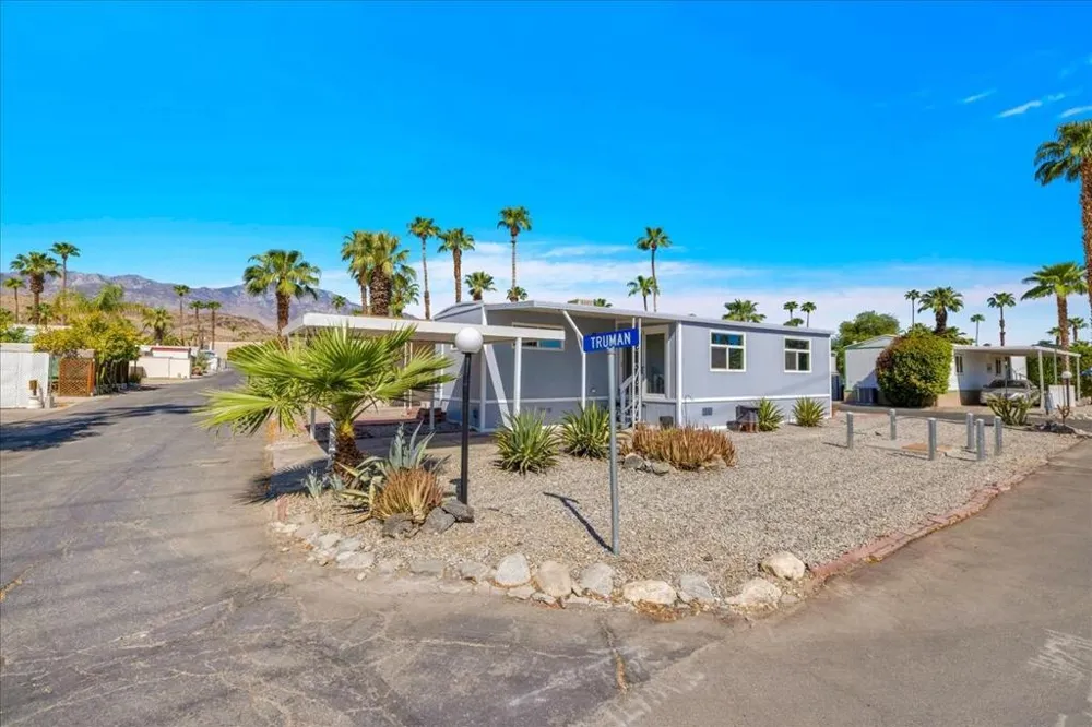 23 Roosevelt Cathedral City, CA 92234