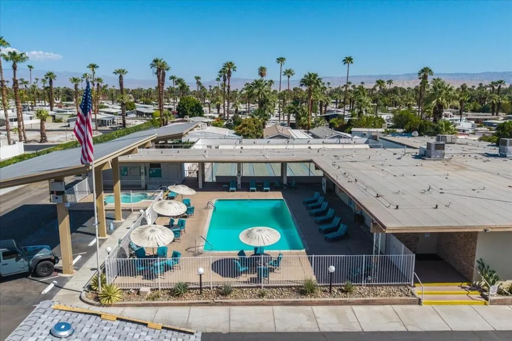 23 Roosevelt Cathedral City, CA 92234