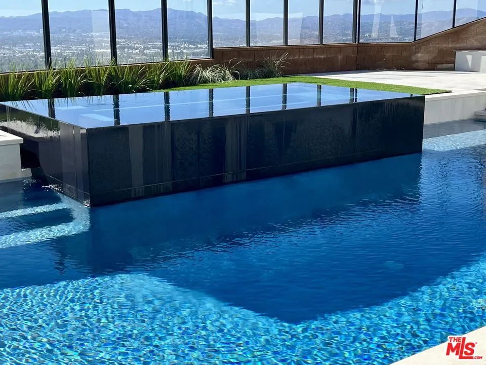 20354 W Marlow Lane Porter Ranch, CA 91326