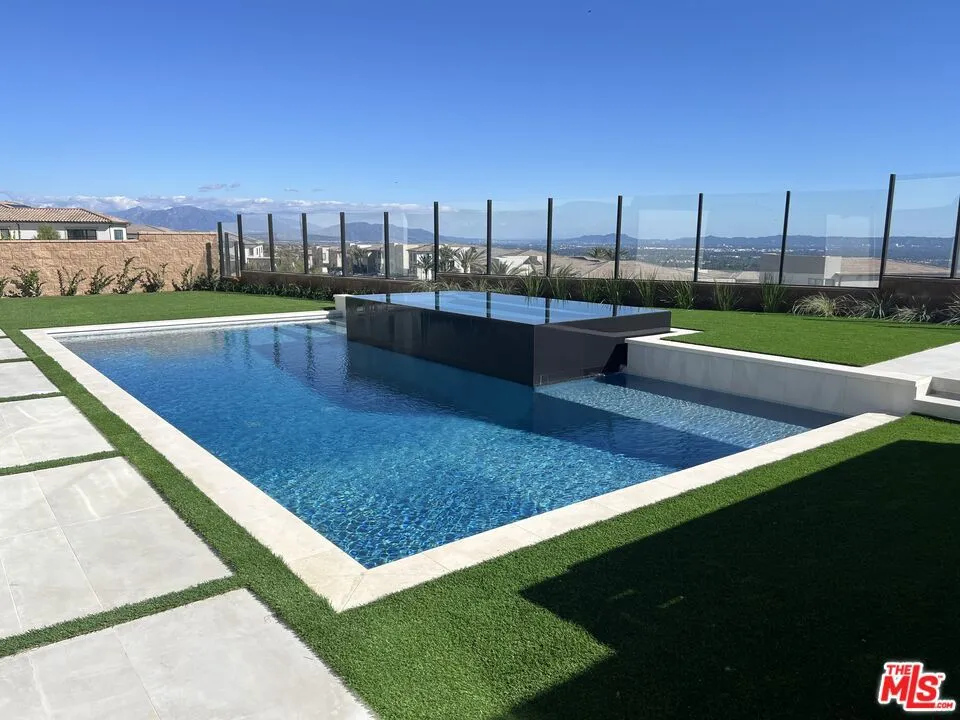 20354 W Marlow Lane Porter Ranch, CA 91326