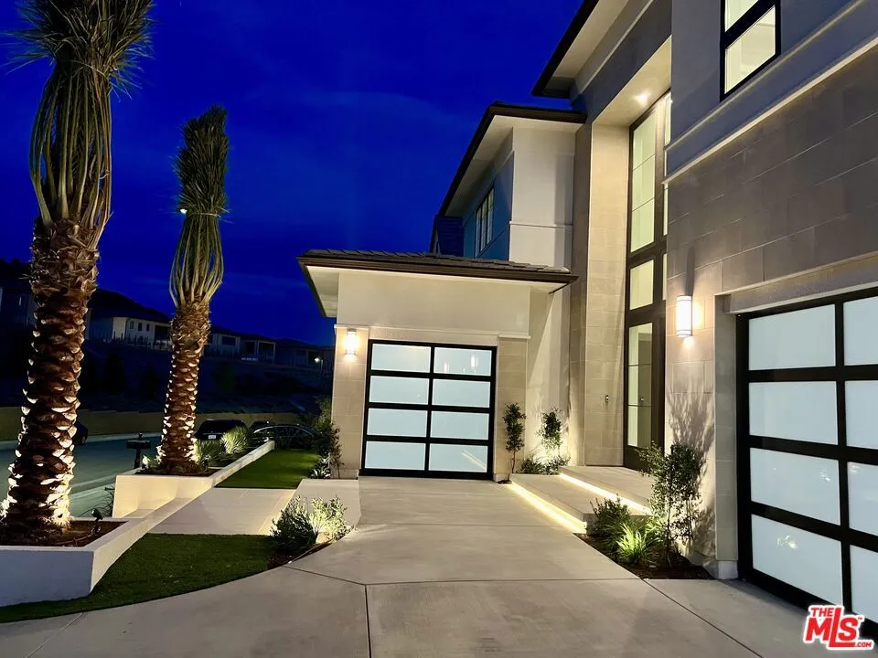 20354 W Marlow Lane Porter Ranch, CA 91326