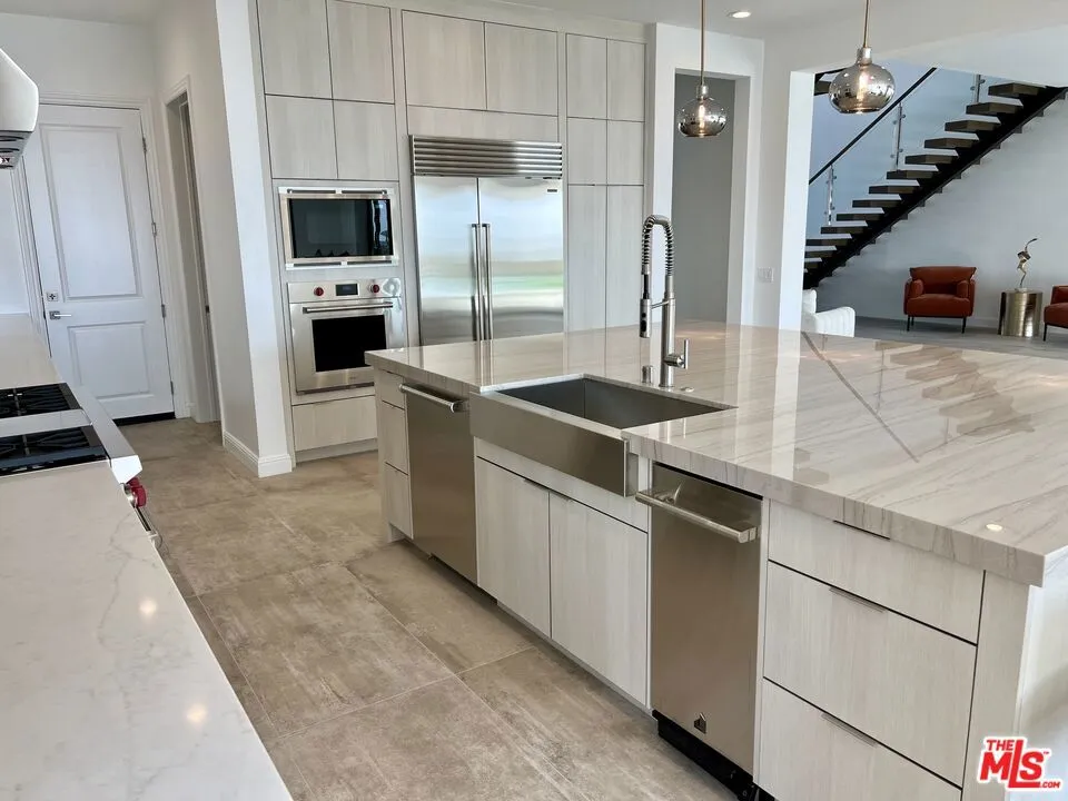 20354 W Marlow Lane Porter Ranch, CA 91326